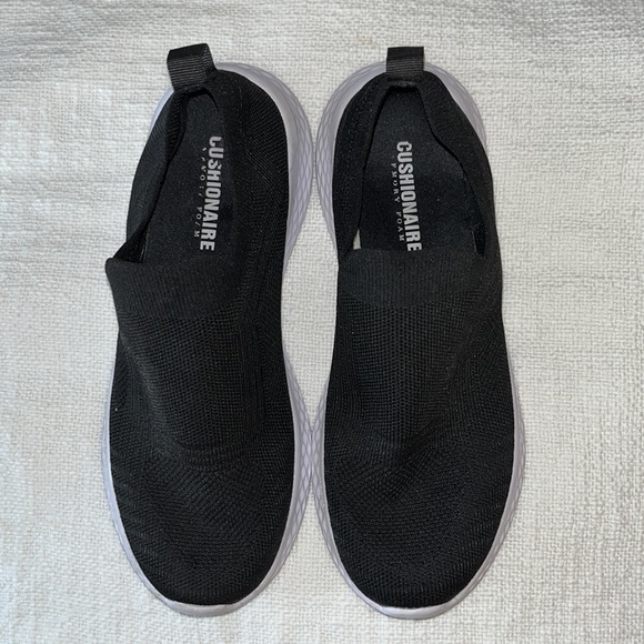Cushionaire memory foam black sneakers - 8.5 - Picture 5 of 7